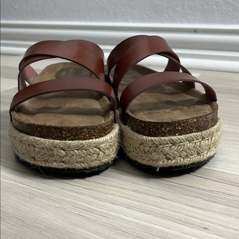 Altar'd state Women's criss cross leather strap wedgy sandals Sz 8 Bohemian Chic